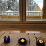 Viihtyisae Saunallinen Kaksio Laehellae Santa Claus Villagea Ja Napapiiriae