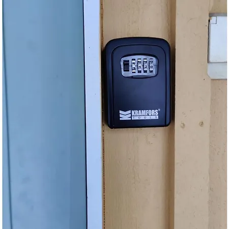 Viihtyisae Saunallinen Kaksio Laehellae Santa Claus Villagea Ja Napapiiriae * Рованиеми