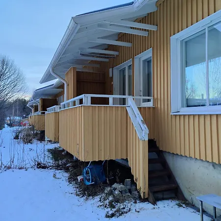 Viihtyisae Saunallinen Kaksio Laehellae Santa Claus Villagea Ja Napapiiriae