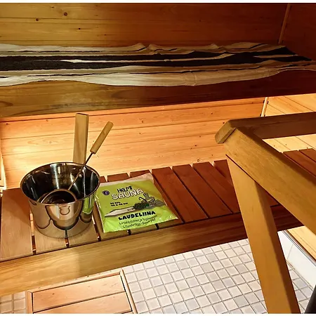 Viihtyisae Saunallinen Kaksio Laehellae Santa Claus Villagea Ja Napapiiriae * Ροβανιέμι