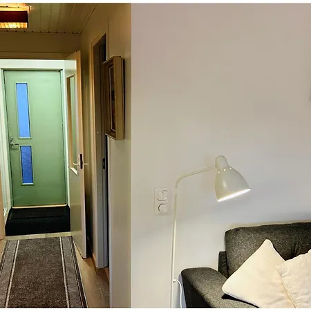 Viihtyisae Saunallinen Kaksio Laehellae Santa Claus Villagea Ja Napapiiriae Διαμέρισμα *