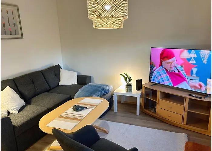 Viihtyisae Saunallinen Kaksio Laehellae Santa Claus Villagea Ja Napapiiriae *